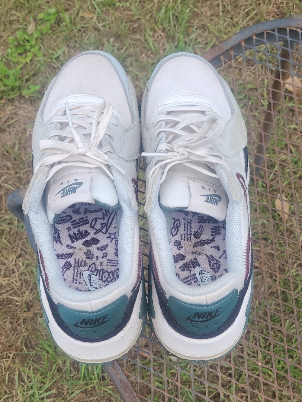 Nike Air Max Sneakers in White, Teal & Burgundy Accent Womens Size 8.5 - Picture 3 of 11